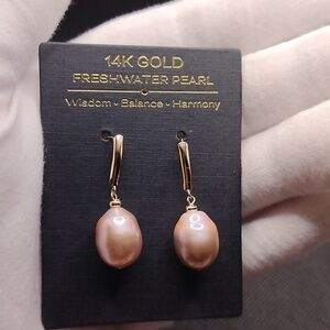 Elegant 14k Gold fresh water Pearl Drop Earrings